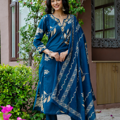 Women  Blue  Floral Printed V-Neck  Pure Cotton embroidered Kurta dupatta set